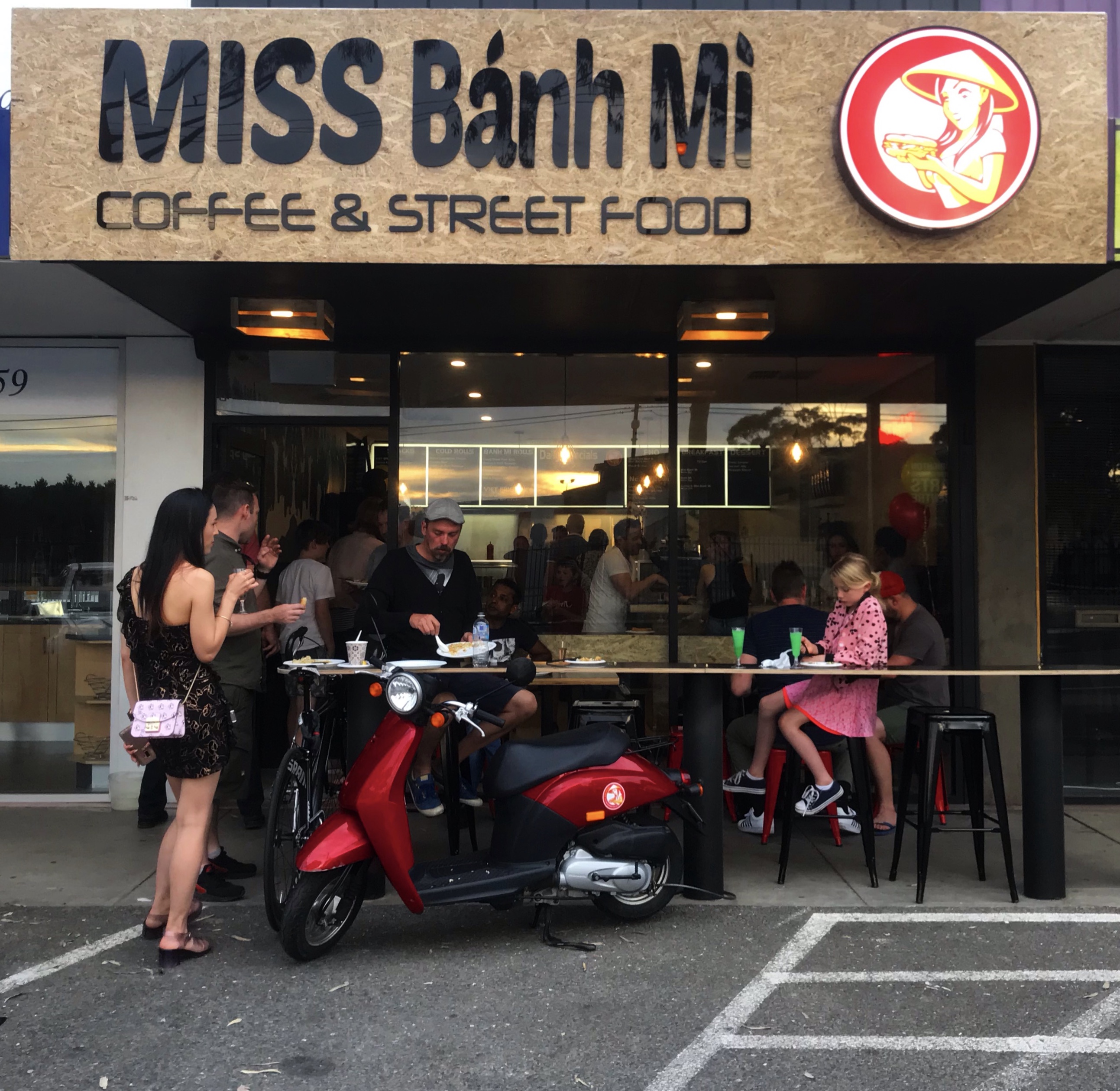 'A hip Vietnamese Street Food & Coffee shop, serving upmarket eats including Banh Mi and Pho. Made fresh with local ingredients.'